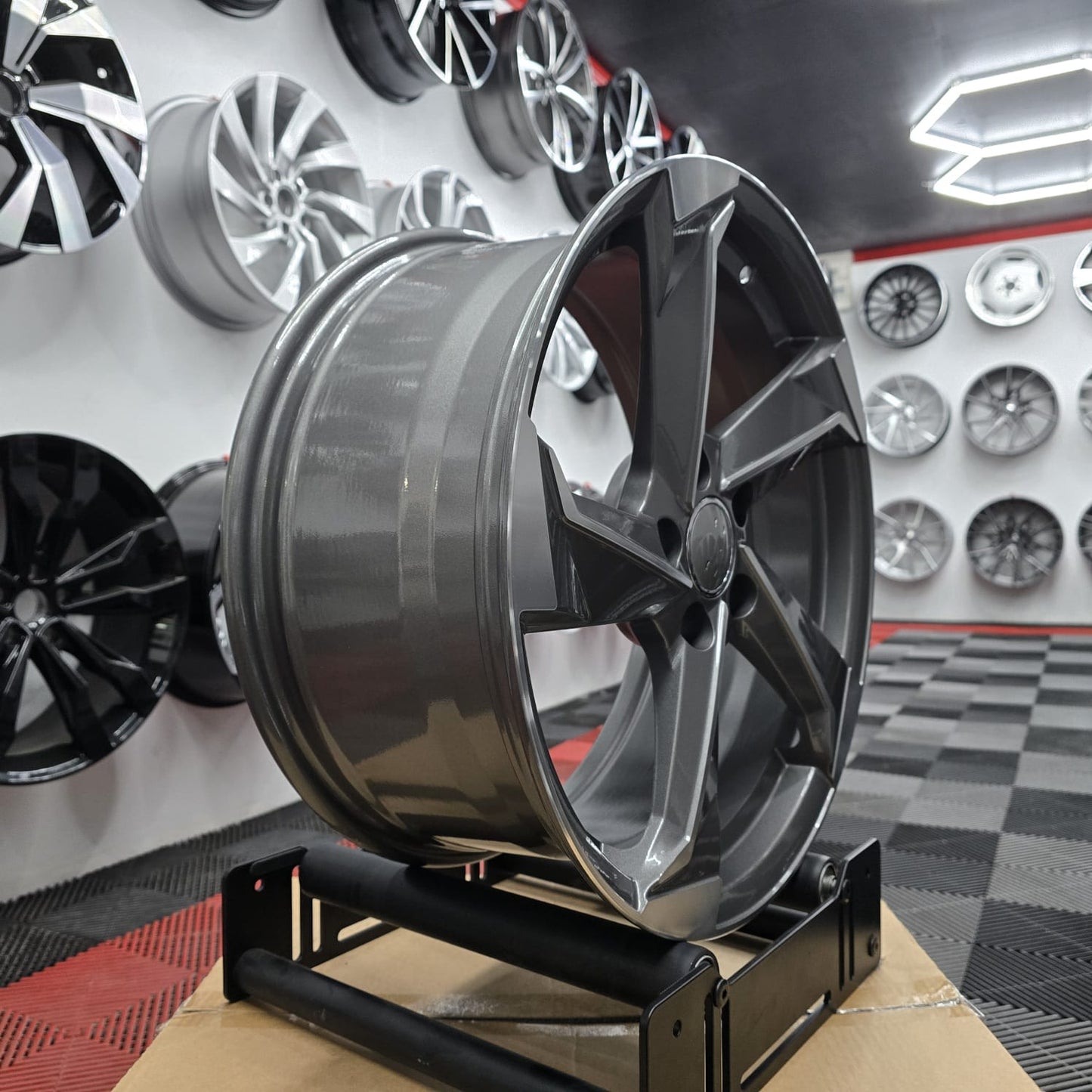 21" Audi 230132 Style Alloy Wheels, Grey machine face