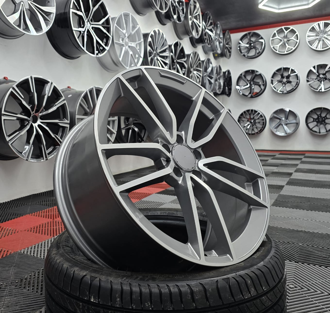 20" Merc Twin Alloy Wheels 455 Style