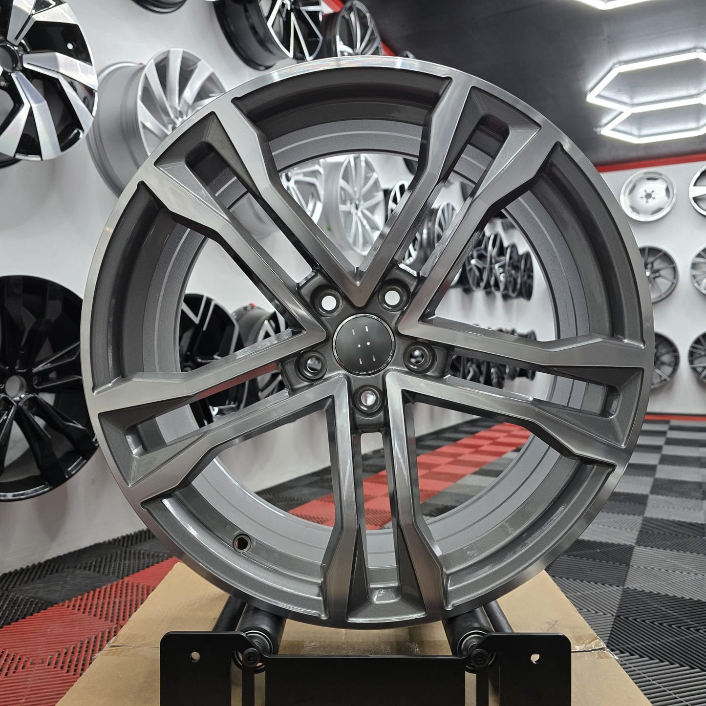 21" Audi 230114 Style Alloy Wheels, Grey machine face