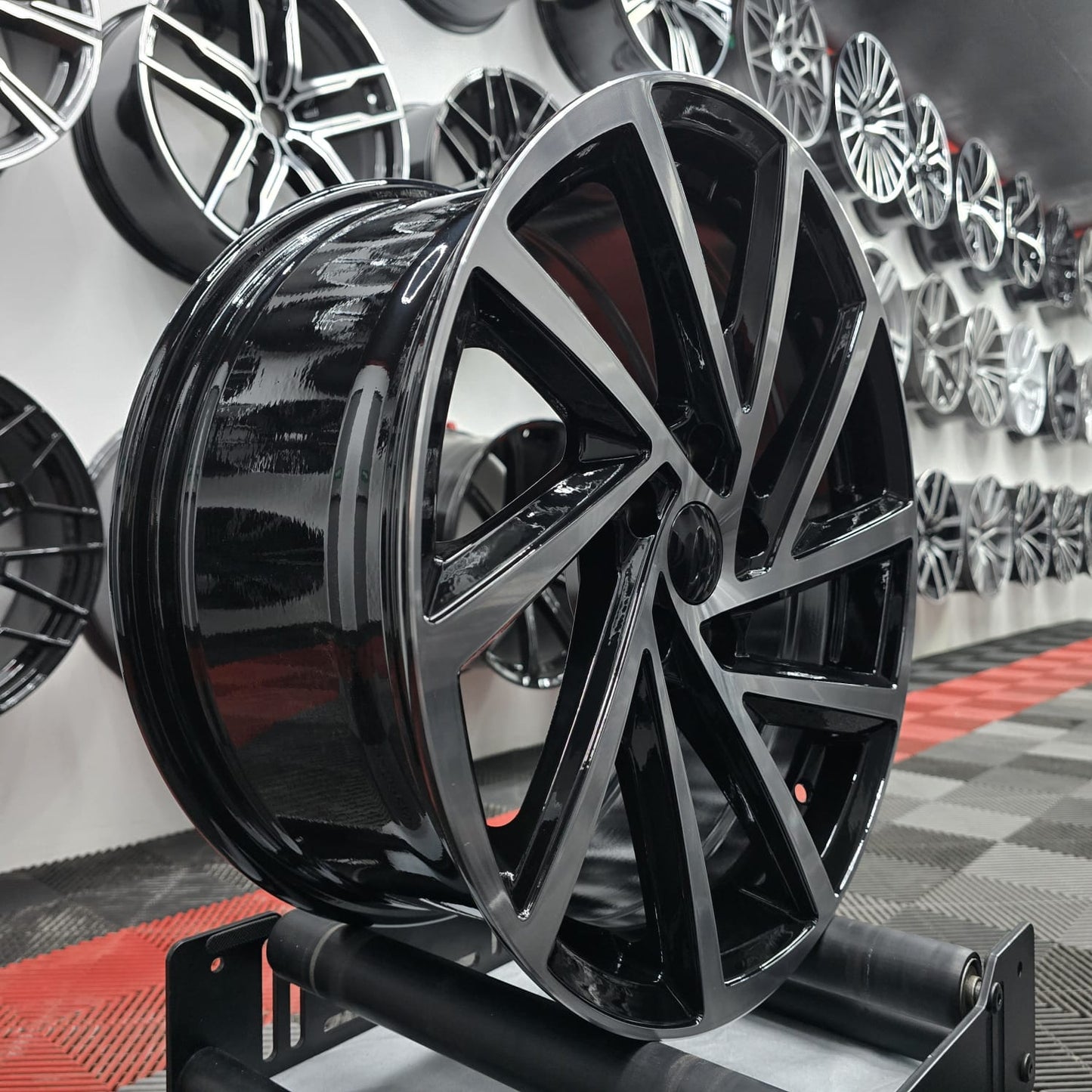 18" 5x112 392182 Style Alloy Wheels