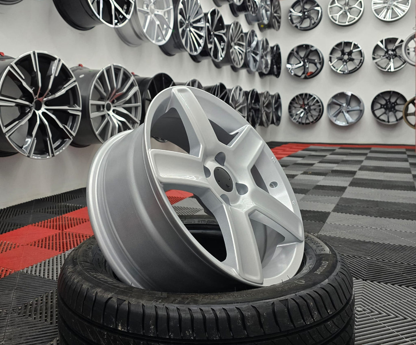 17" Vortex Style Alloy Wheels
