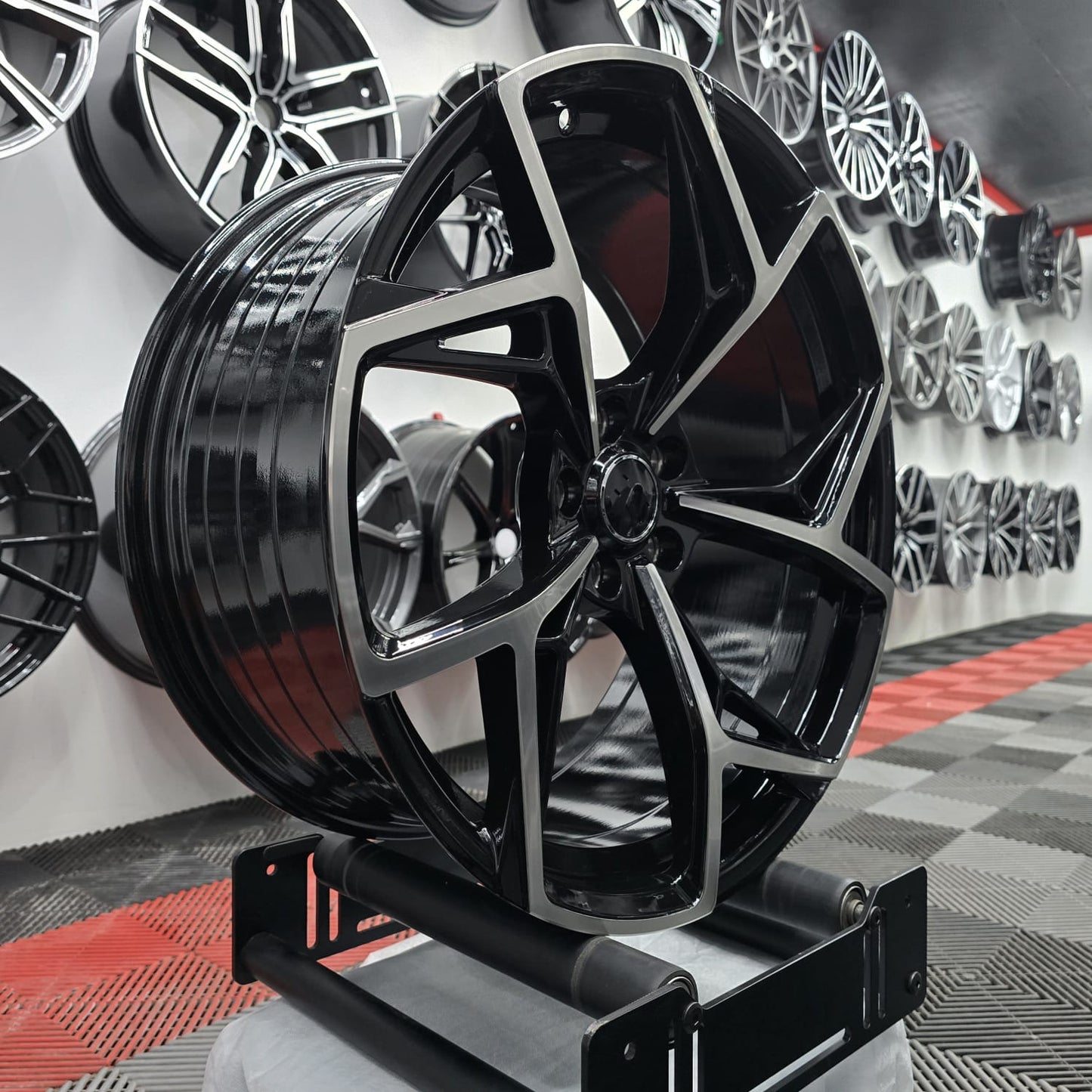 22" 5x112 Black Machine face 396799 Alloy wheels