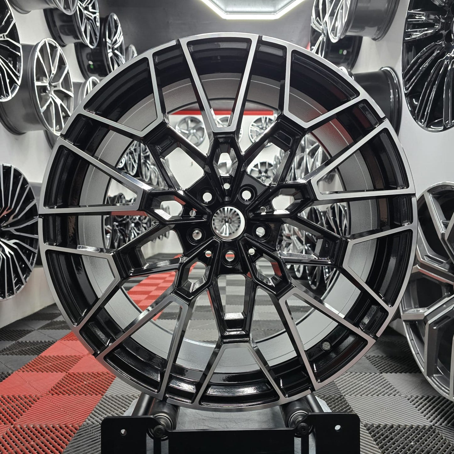 19" 391495 Style Alloy Wheels Black Machine face (8.5j All round)