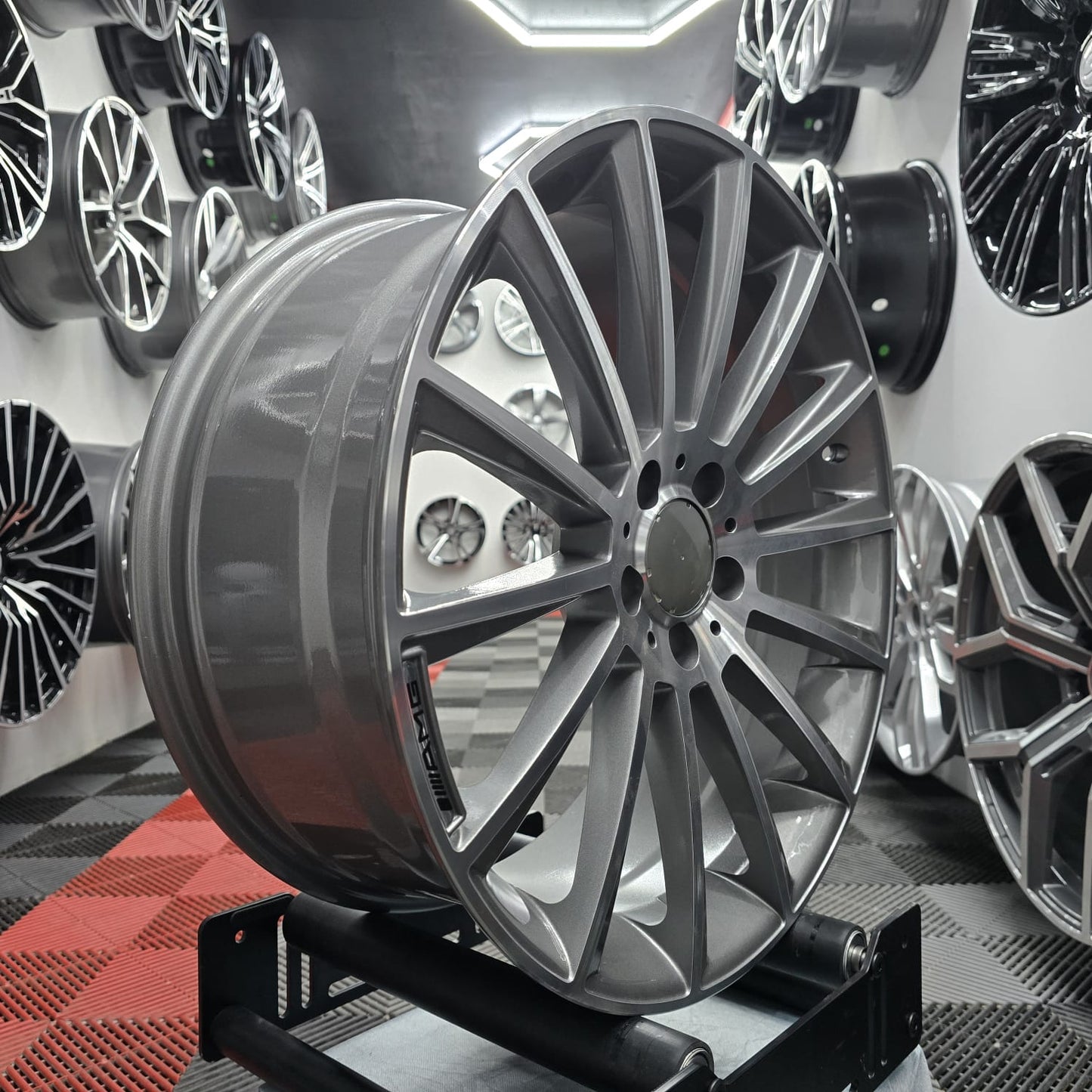 22" 5x112 391347 Style Alloy Wheels Gloss grey machine face