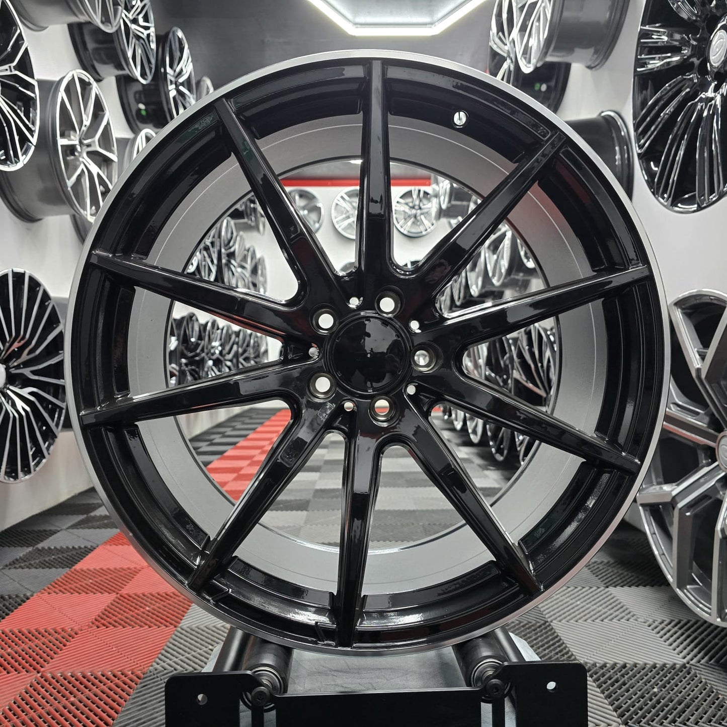 19" Mercedes 2300004 Style Alloy Wheels