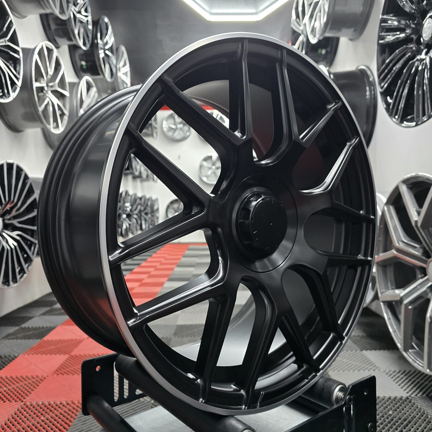 19" Mercedes 230031 Style Alloy Wheels